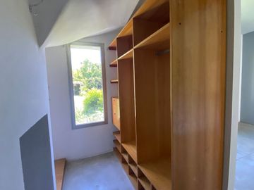 Casa en VENTA-El Lucero-3 dorm Jardin Pileta Parr