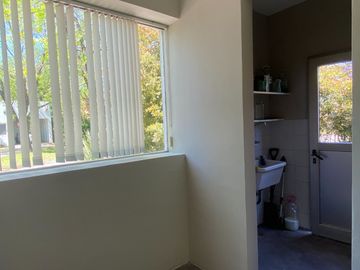 Casa en VENTA-El Lucero-3 dorm Jardin Pileta Parr