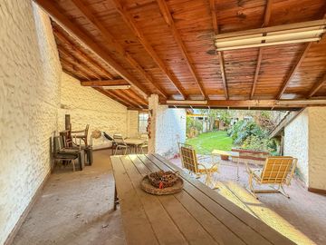 VENTA CASA 6 AMBIENTES CON COCHERA EN VILLA DEVOTO