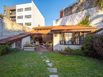 VENTA CASA 6 AMBIENTES CON COCHERA EN VILLA DEVOTO