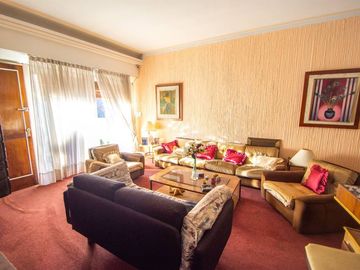 VENTA CASA 6 AMBIENTES CON COCHERA EN VILLA DEVOTO