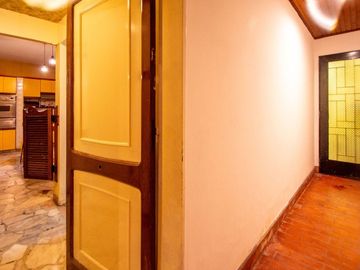 VENTA CASA 6 AMBIENTES CON COCHERA EN VILLA DEVOTO