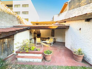 VENTA CASA 6 AMBIENTES CON COCHERA EN VILLA DEVOTO