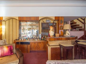 VENTA CASA 6 AMBIENTES CON COCHERA EN VILLA DEVOTO