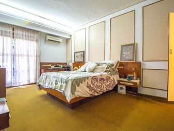 VENTA CASA 6 AMBIENTES CON COCHERA EN VILLA DEVOTO