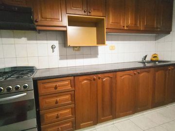 VENTA CASA 3 AMBIENTES CASTELAR NORTE
