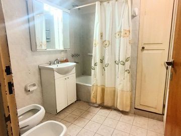 VENTA CASA 3 AMBIENTES CASTELAR NORTE