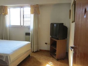 VENTA CASA 3 AMBIENTES CASTELAR NORTE