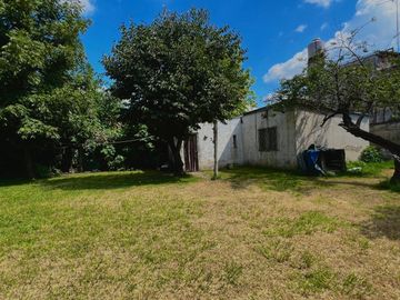 CASA QUINTA EN VENTA SOBRE AVENIDA EN MORENO