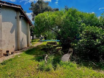 CASA QUINTA EN VENTA SOBRE AVENIDA EN MORENO