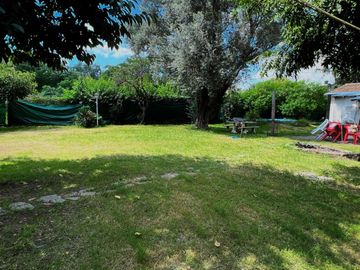 CASA QUINTA EN VENTA SOBRE AVENIDA EN MORENO