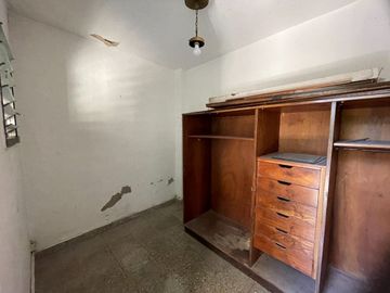 CASA 4 AMBIENTES CON COCHERA-PATIO-QUINCHO