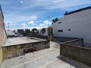 CASA 4 AMBIENTES CON COCHERA-PATIO-QUINCHO