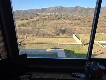 VENTA CASA 3 DORM C/PILETA TIERRALTA - MALAGUEÑO