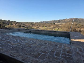 VENTA CASA 3 DORM C/PILETA TIERRALTA - MALAGUEÑO