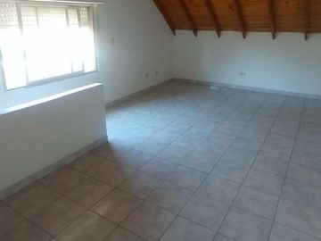 VENTA PH 2 AMB PATIO JOSE C PAZ CENTRO AP. CREDITO