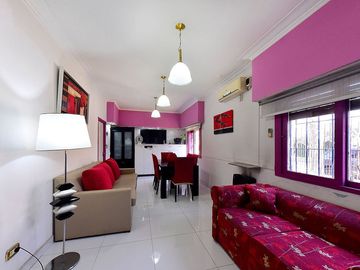 VENTA CASA 3 AMB CASTELAR NORTE JARDIN Y QUINCHO