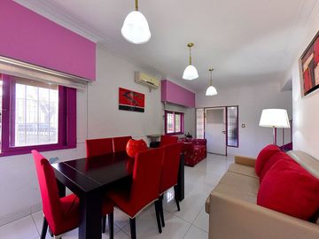 VENTA CASA 3 AMB CASTELAR NORTE JARDIN Y QUINCHO