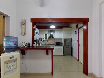 VENTA CASA 3 AMB CASTELAR NORTE JARDIN Y QUINCHO