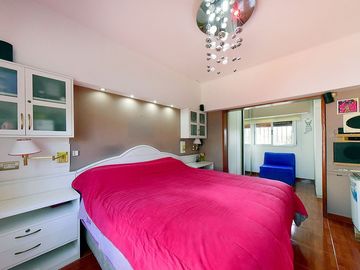 VENTA CASA 3 AMB CASTELAR NORTE JARDIN Y QUINCHO