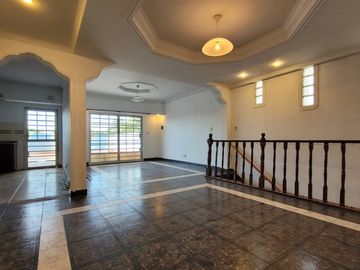 VENTA EN BLOCK DEPTO 5 AMB + GALPON LANUS OESTE