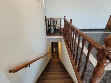 VENTA EN BLOCK DEPTO 5 AMB + GALPON LANUS OESTE