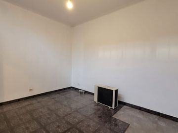 VENTA EN BLOCK DEPTO 5 AMB + GALPON LANUS OESTE