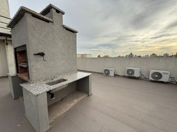 DEPTO 2 AMB CON COCHERA EN LANUS OSTE