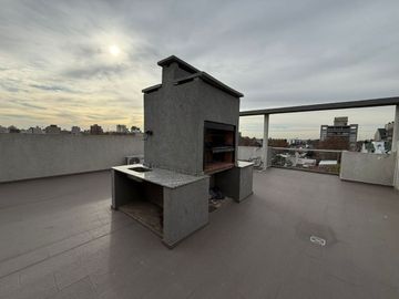 DEPTO 2 AMB CON COCHERA EN LANUS OSTE