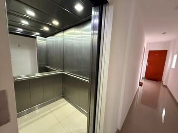 DEPTO 2 AMB CON COCHERA EN LANUS OSTE