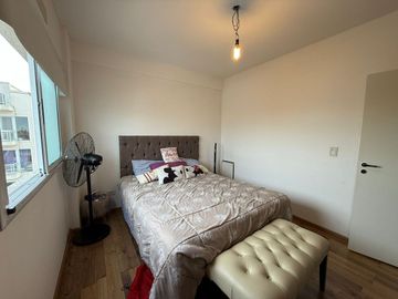 DEPTO 2 AMB CON COCHERA EN LANUS OSTE