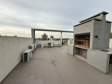 DEPTO 2 AMB CON COCHERA EN LANUS OSTE