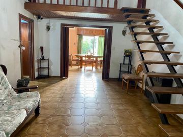 VENTA CASA 6 AMBIENTES – EL PALOMAR