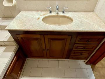 VENTA CASA 6 AMBIENTES – EL PALOMAR