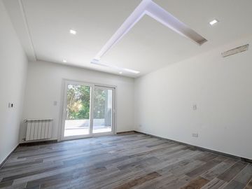 Venta casa San Diego Country Club PERMUTA FINANCIA