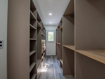 Venta casa San Diego Country Club PERMUTA FINANCIA