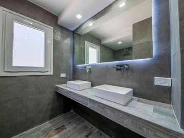 Venta casa San Diego Country Club PERMUTA FINANCIA