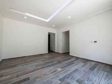 Venta casa San Diego Country Club PERMUTA FINANCIA