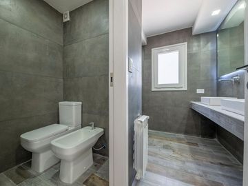 Venta casa San Diego Country Club PERMUTA FINANCIA