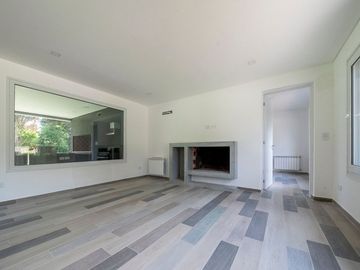 Venta casa San Diego Country Club PERMUTA FINANCIA