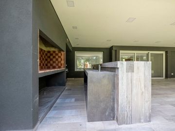 Venta casa San Diego Country Club PERMUTA FINANCIA