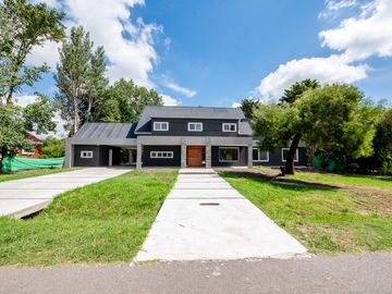 Venta casa San Diego Country Club PERMUTA FINANCIA