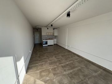 Venta Depto Monoambiente con balcón - Billinghurst