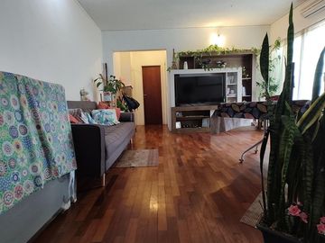 Departamento 2 ambientes APTO CREDITO V LURO