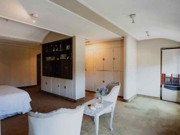 VENTA CASA 5 DORMITORIOS 