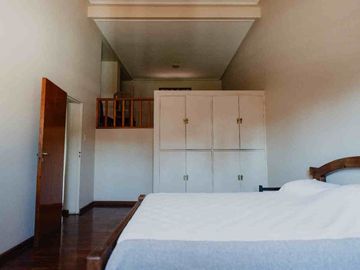 VENTA CASA 5 DORMITORIOS 