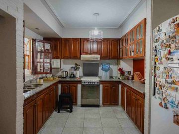 VENTA CASA 5 DORMITORIOS 
