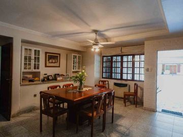 VENTA CASA 5 DORMITORIOS 