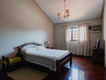 VENTA CASA 5 DORMITORIOS 