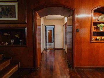 VENTA CASA 5 DORMITORIOS 